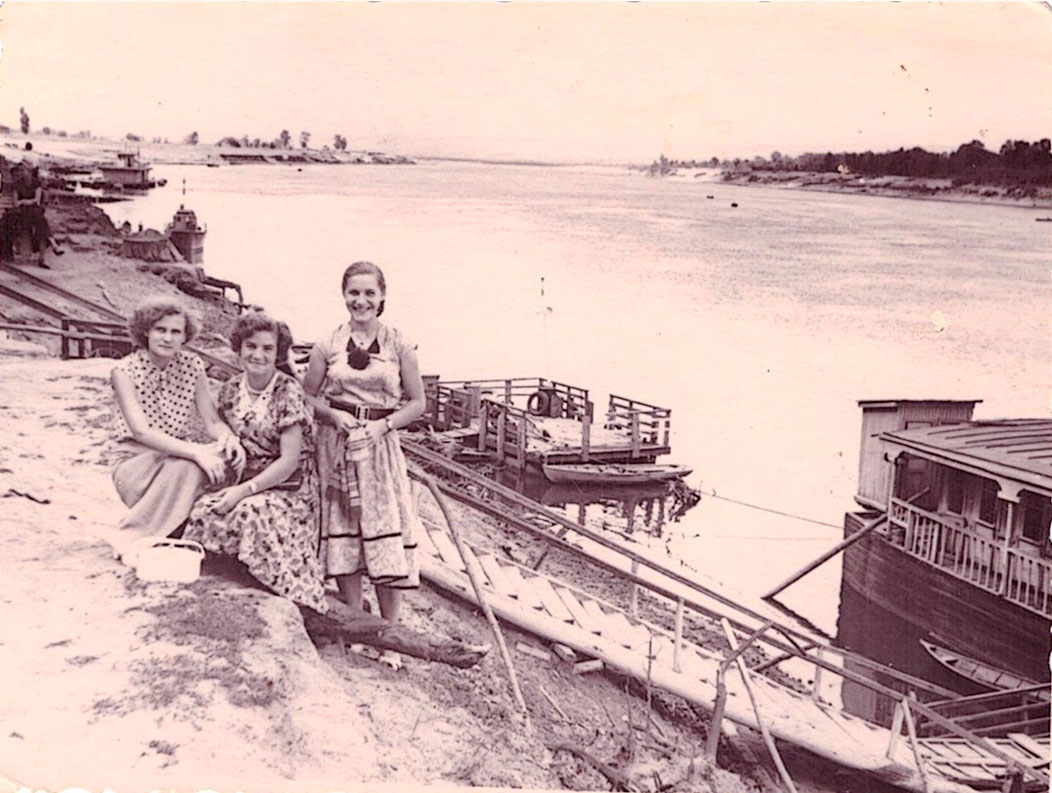 Старая фотография